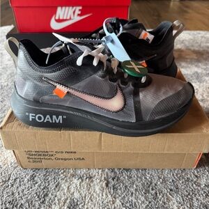 Nike zoom fly off white black silver